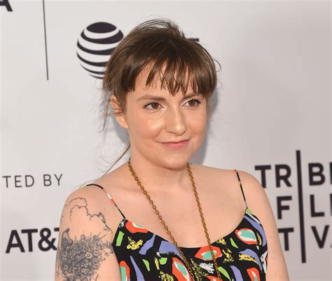 Lena Dunham Posts A Nude Instagram Photo to Benefit Women's Rehab ...