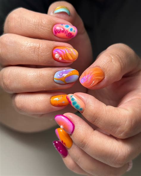 23+ Stunning Blooming Gel Nail Ideas For 2025 - DrExplains