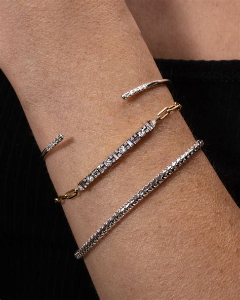 Can you mix silver and gold jewelry? tips for mixing - Malka Jewelry
