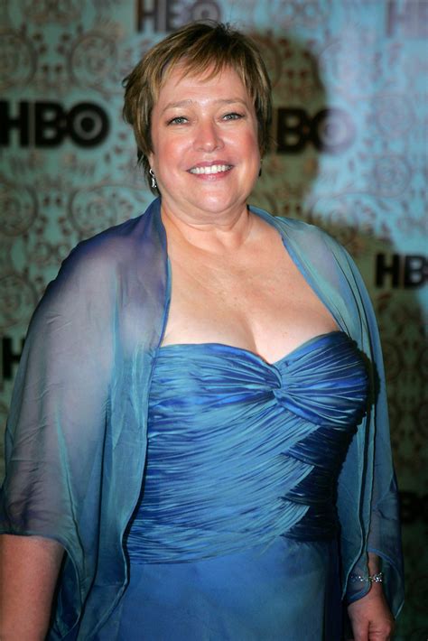 Kathy Bates, 75, reveals drastic weight-loss and looks skinnier-than ...