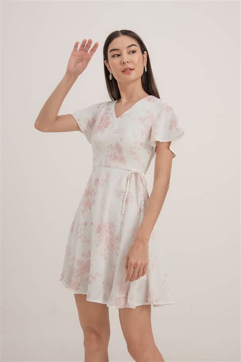 Fayth • Wallpaper Flutter Sleeve Dress