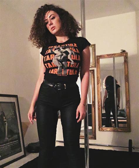 Leila Lowfire Pictures. Hotness Rating = 7.61/10