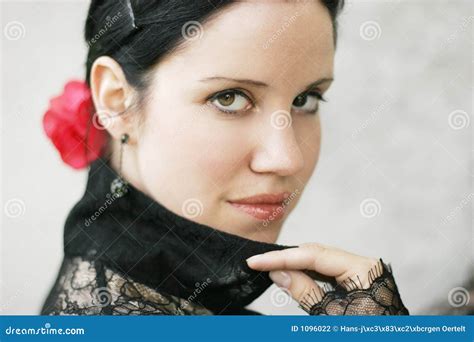 What Is Pretty Lady In Spanish at Harold Graham blog