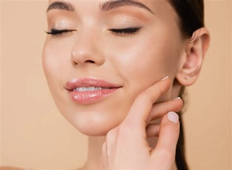 Non Cancerous Lesions Skin - Benign Growth on Skin | rtwskin