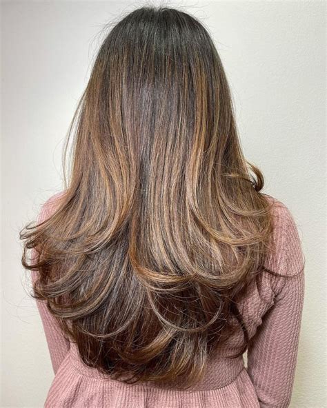 50+ Ideal Haircuts for Women with Thick Hair | Thick hair styles, Thick ...