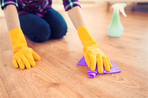 How To Clean Yellowed Vinyl Flooring | Floor Roma