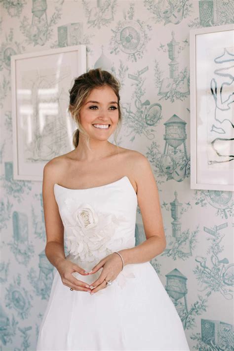 Hairstyles for strapless wedding dresses 60 photos - Astyledwedding.com