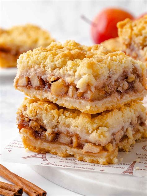 Apple Pie Bars - Girl Versus Dough
