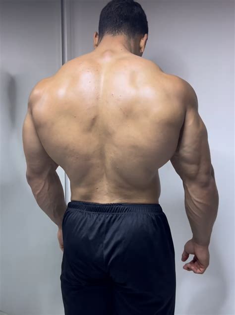 Thick Necks & Traps on Tumblr