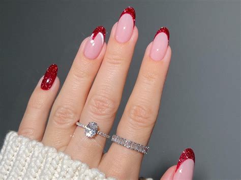 20 Red Christmas Nail Ideas For a Very Merry Manicure