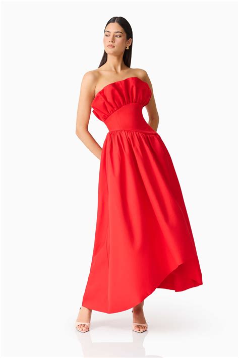 Laurel Sleeveless Maxi Dress In Red - Elliatt