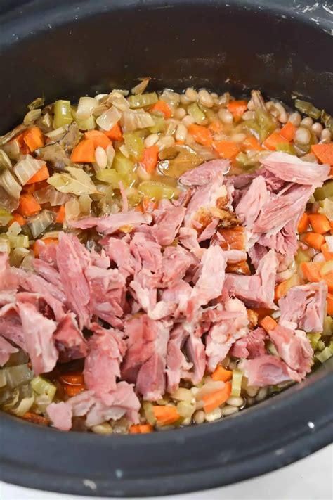 Crockpot Navy Bean and Ham Soup | Recipe | Ham soup, Ham and bean soup ...