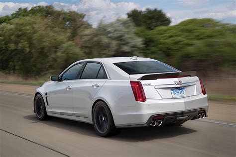 Every 2017 Cadillac ATS-V And CTS-V Brings Free Performance Driving Training - autoevolution