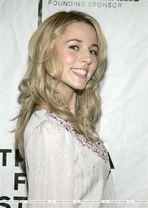 aboutnicigiri: Alona Tal