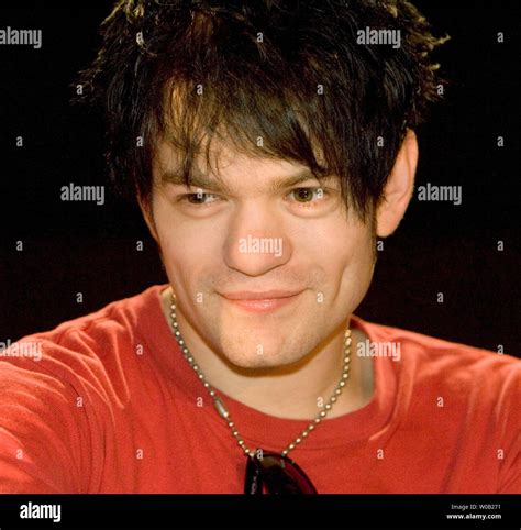 SUM 41 front man, 25-year-old Deryck Whibley shown at the Juno Awards ...