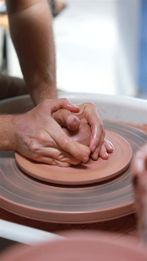 Florian Gadsby on Instagram: “Throwing a shallow bowl from a soft lump ...