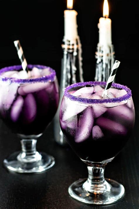 17 Halloween Cocktail Recipes that are Spooktacular - An Unblurred Lady