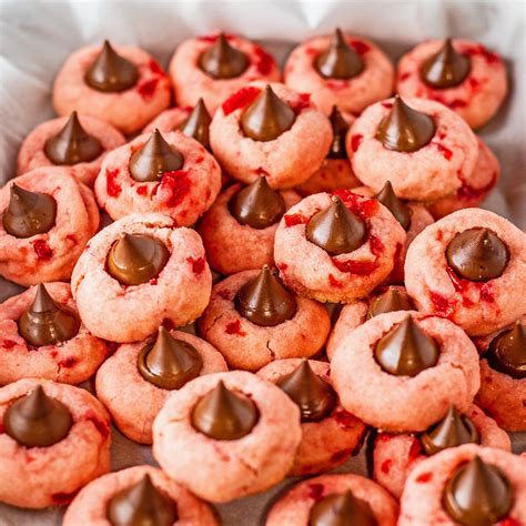 Cherry Cookies With Hershey Kisses at Carolann Ness blog