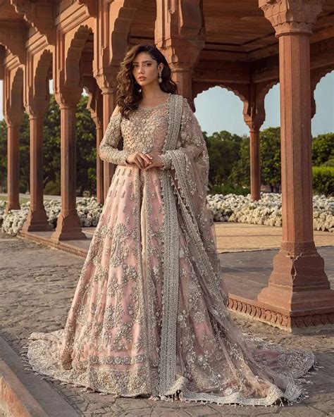 Pakistani wedding dress for bride 60 photos - Astyledwedding.com