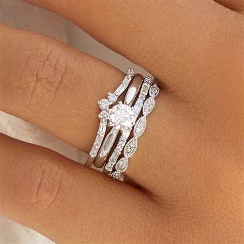 Engagement wedding and eternity ring sets | Beachweddingtips.com