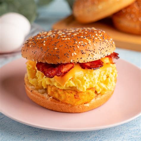 Hash Brown & Egg Breakfast Sandwich
