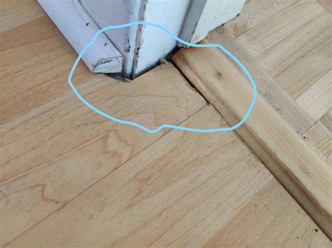 How can I fill floor gaps near the door and gaps in parquet units ...