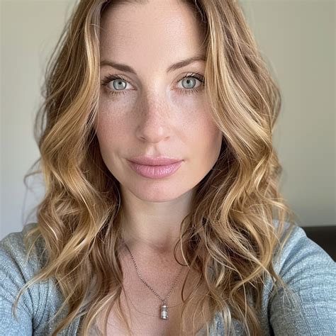 "From Single Mom to Dating Dynamo: How Online Dating Can Help You Find ...