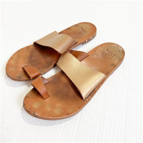 Women's Gold and Tan Sandals | Depop