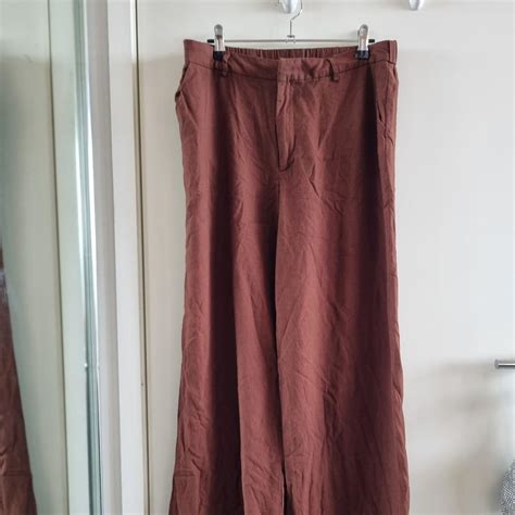 Brown linen style pants. Size 14. Lightweight... - Depop