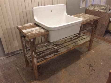 High Back Farmhouse Bathroom Sink – Rispa