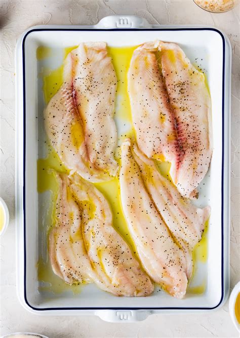 Baked Flounder Recipe with Lemon Butter Sauce - Cucina by Elena