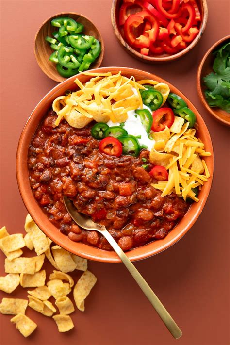 Meatless Chili Recipe Collection - Peas and Crayons