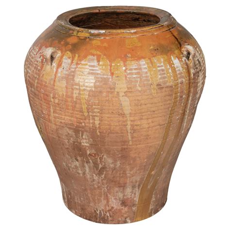 19th Century Spanish Terracotta Olive Jar For Sale at 1stDibs