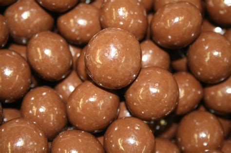 BAYSIDE CANDY MILK CHOCOLATE MALT BALLS, 1LB - Walmart.com