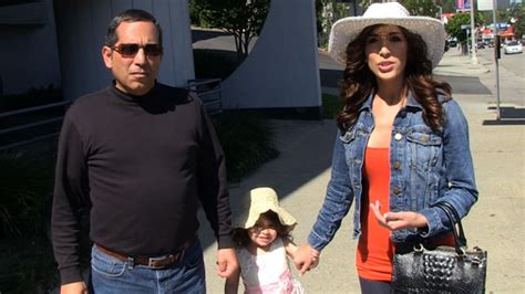 Farrah Abraham -- Brings Her Dad & Daughter to Sex Tape Negotiation