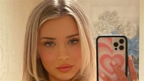 World’s sexiest ice hockey player Mikayla Demaiter stuns fans in busty selfie as she nearly pops ...