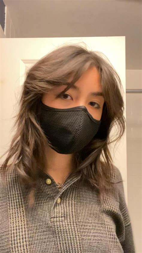 Wolf cut hair with curtain bangs – Artofit