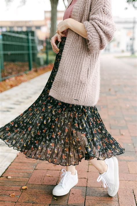 Sale > sweater midi skirt > in stock