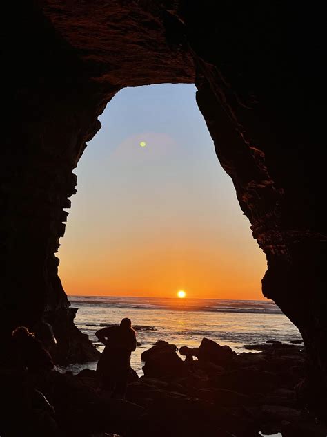 Sunset cliffs cave during King Tide yesterday 🌅 : r/SanDiegan