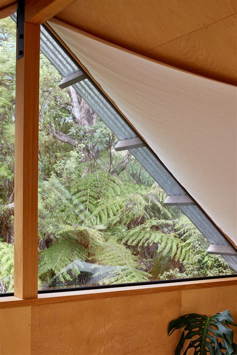 Photo 20 of 47 in Anawhata House by Paul Davidson - Dwell