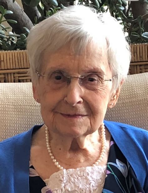 Helen Priest Obituary - East Lansing, MI