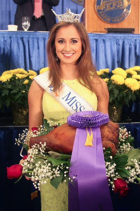 Former Miss Kentucky accused of sending nude photos to 15-year-old