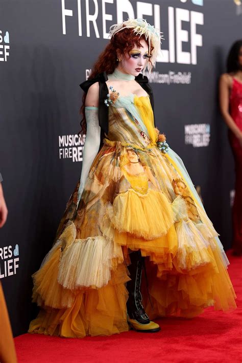 Chappell Roan Stuns in 22-Year-Old Gown on 2025 Grammys Red Carpet | Us ...