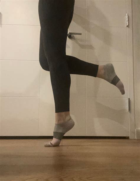 9 Best Sever's Disease Calcaneal Apophysitis Exercises To Cure Heel ...