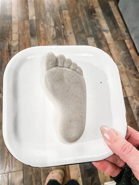 Foot Fetish exfoliating, cooling pumice soap - peppermint, tea tree ...