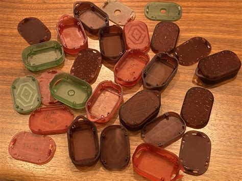 Raised bumps around the dimples where the supports connect : r/resinprinting