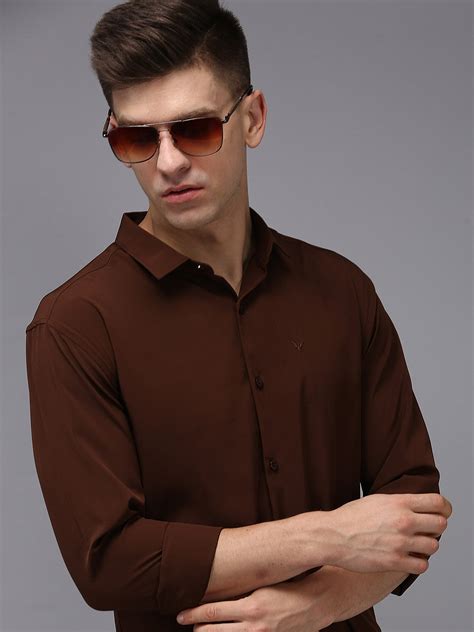 Buy SHOWOFF Men Coffee Brown Classic Solid Casual Shirt - Shirts for ...