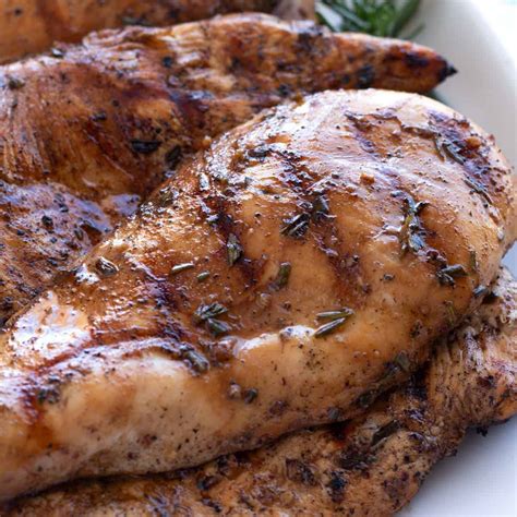 Easy 4-Ingredient Chicken Marinade (w/ Italian Dressing) - Borrowed Bites