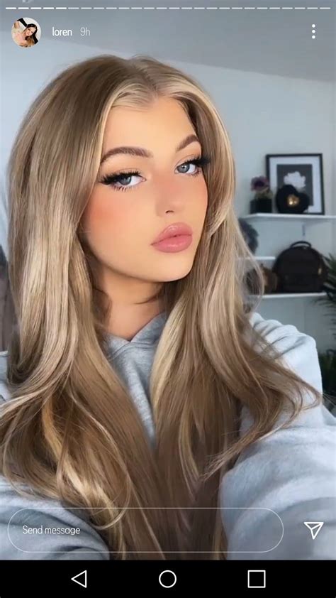 Pin by Giovanna Veneziano on cabelo | Gray hair highlights, Grey hair ...