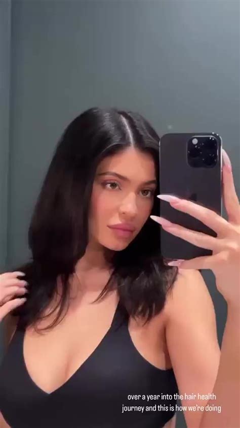 Kylie Jenner shows off her natural hair, sans wigs or extensions